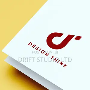 Professional Creative And Analytical Graphic/ UIUX Designer