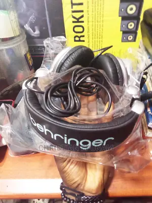 Behringer Headphone