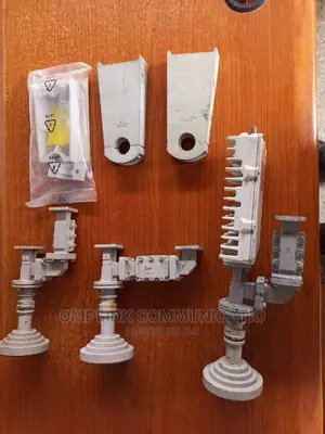 Idirect Universal Buc With PLL LNB
