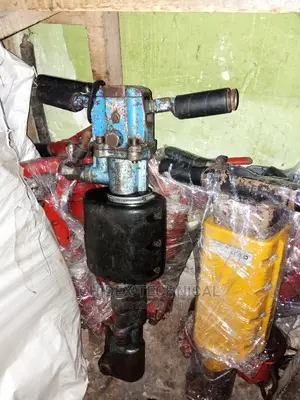 Air Jack Harmmer Machine Fairly Used