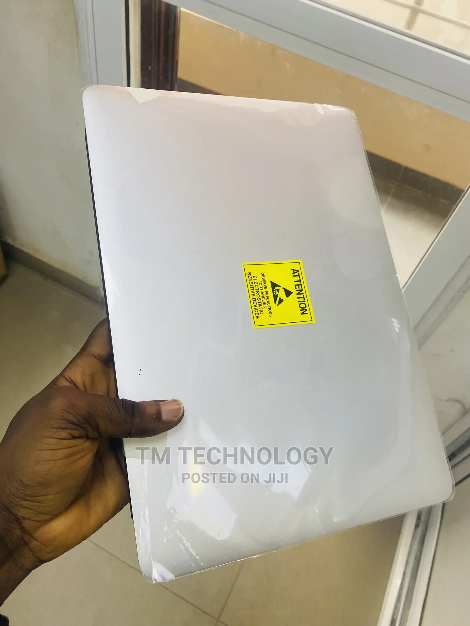 Macbook Air 2013/14/15 and 2017 Screen Replacement