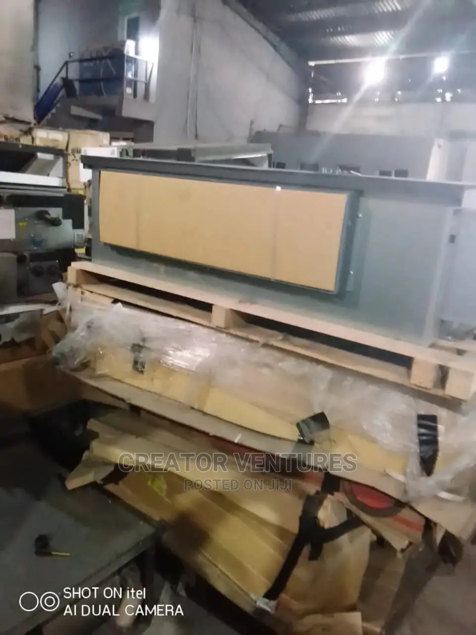 Daikin Ceiling Ducting Air-Conditioner 3tons
