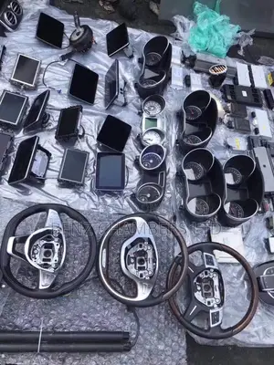 Mercedes Benz Instrument Cluster, Stereo Screens