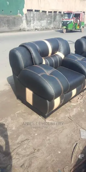 Thondra Chair at Affordable Price