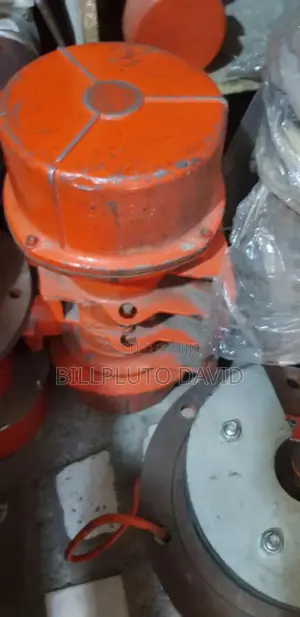 4hp Concrete Vibrators