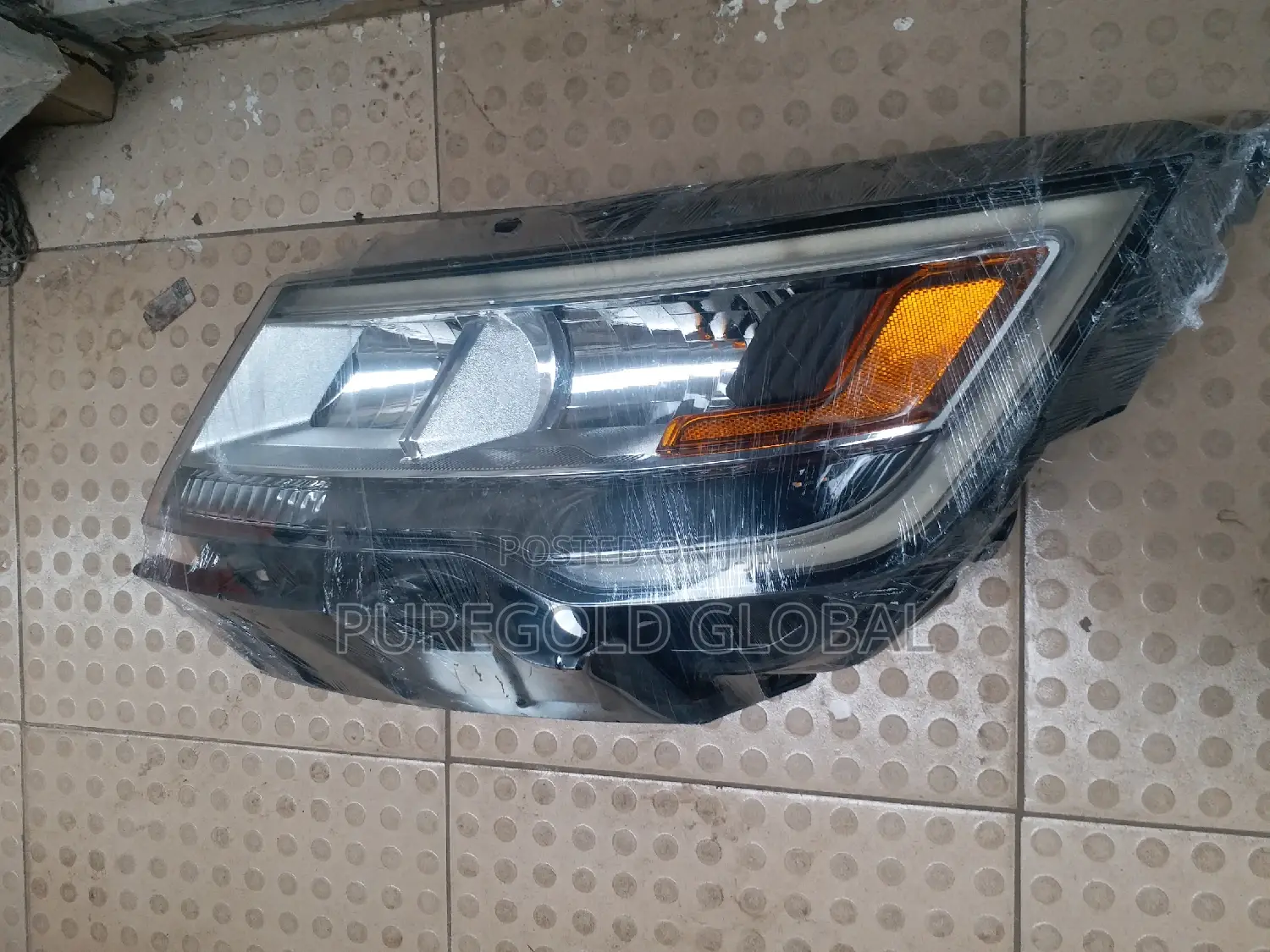 Ford Explorer Headlamp 2015 Model
