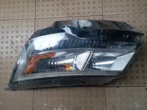 Ford Explorer 2015 Headlamp