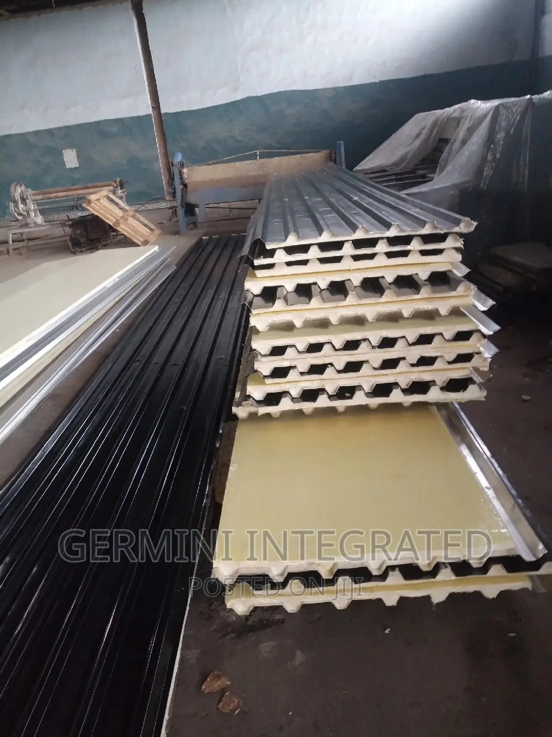 Polyurethane/Polystyrene Insulated Roof Panels