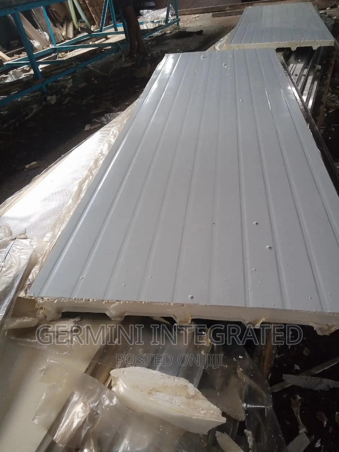 Polyurethane/Polystyrene Insulated Roof Panels