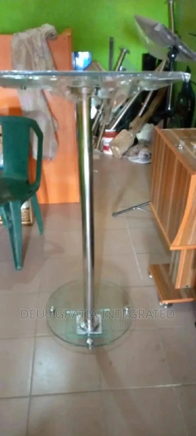 Single Pole Pulpit Glass