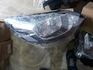 Headlamp for Kia Rio 2012.