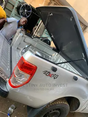 Booth Cover All Nissan Trucks