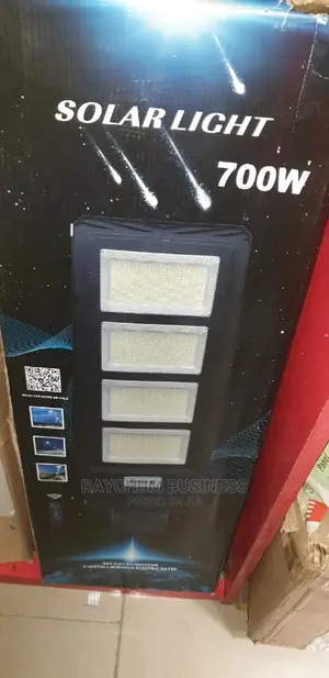 All in One Big 4eyes 700w Solar Street Light Black Panel