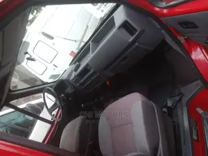 Ford Transit 2005 Red