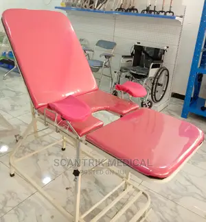 Delivery Couch for Clinic