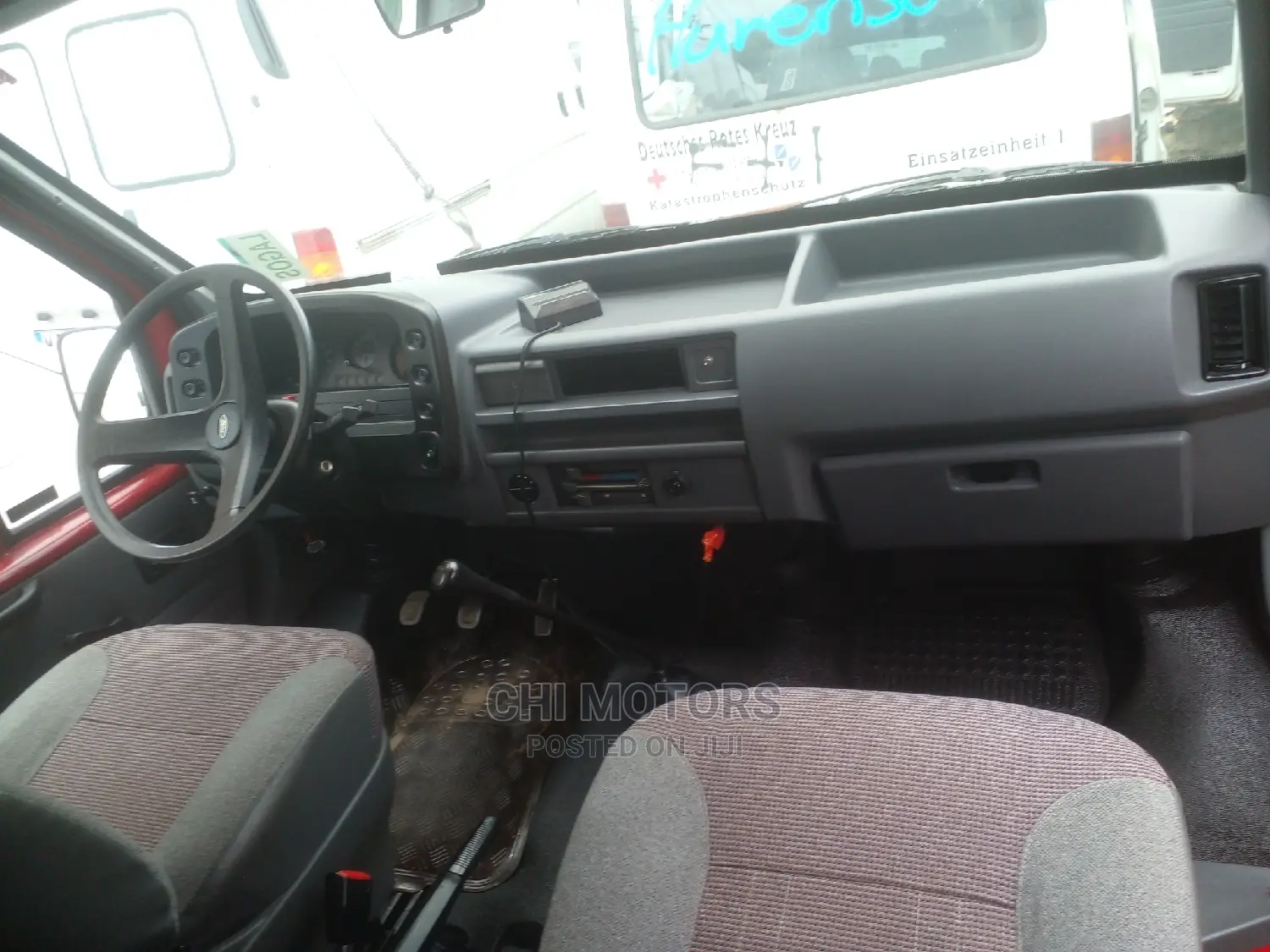 Ford Transit 2005 Red