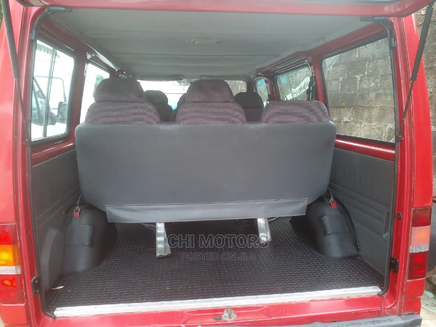 Ford Transit 2005 Red
