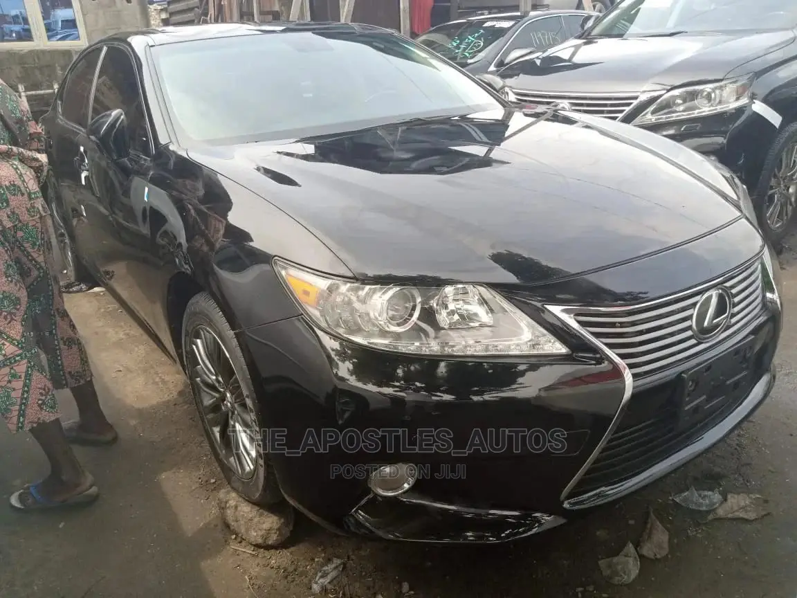 Lexus ES 2014 Black