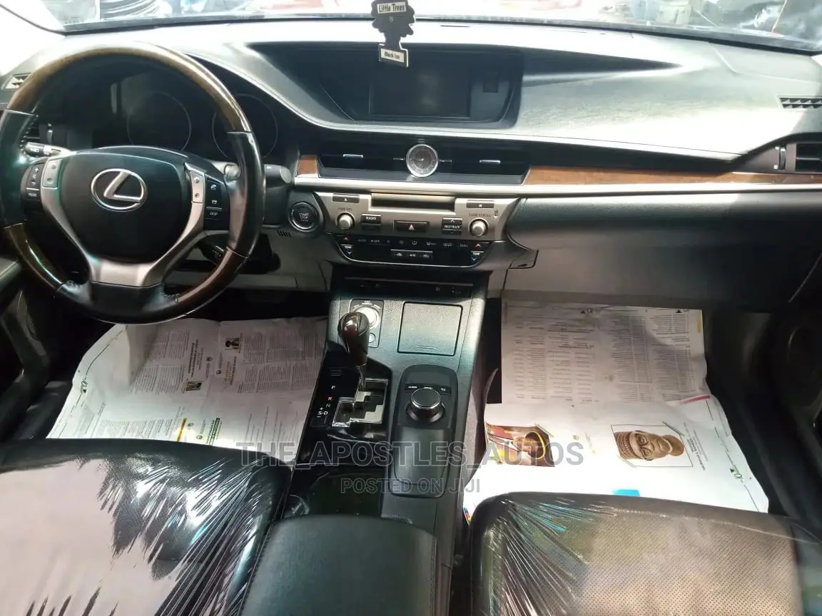 Lexus ES 2014 Black