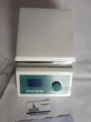 BIOBASE Hotplate Stirrer (2000rmp)