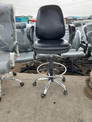 Cashier Chair