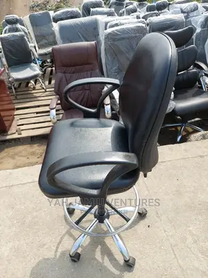 Cashier Chair