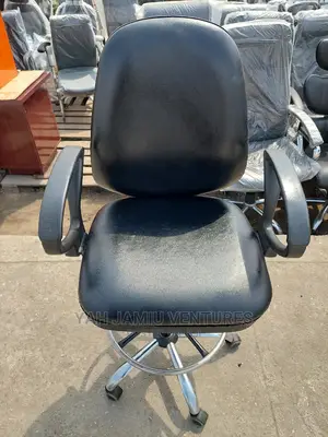 Cashier Chair