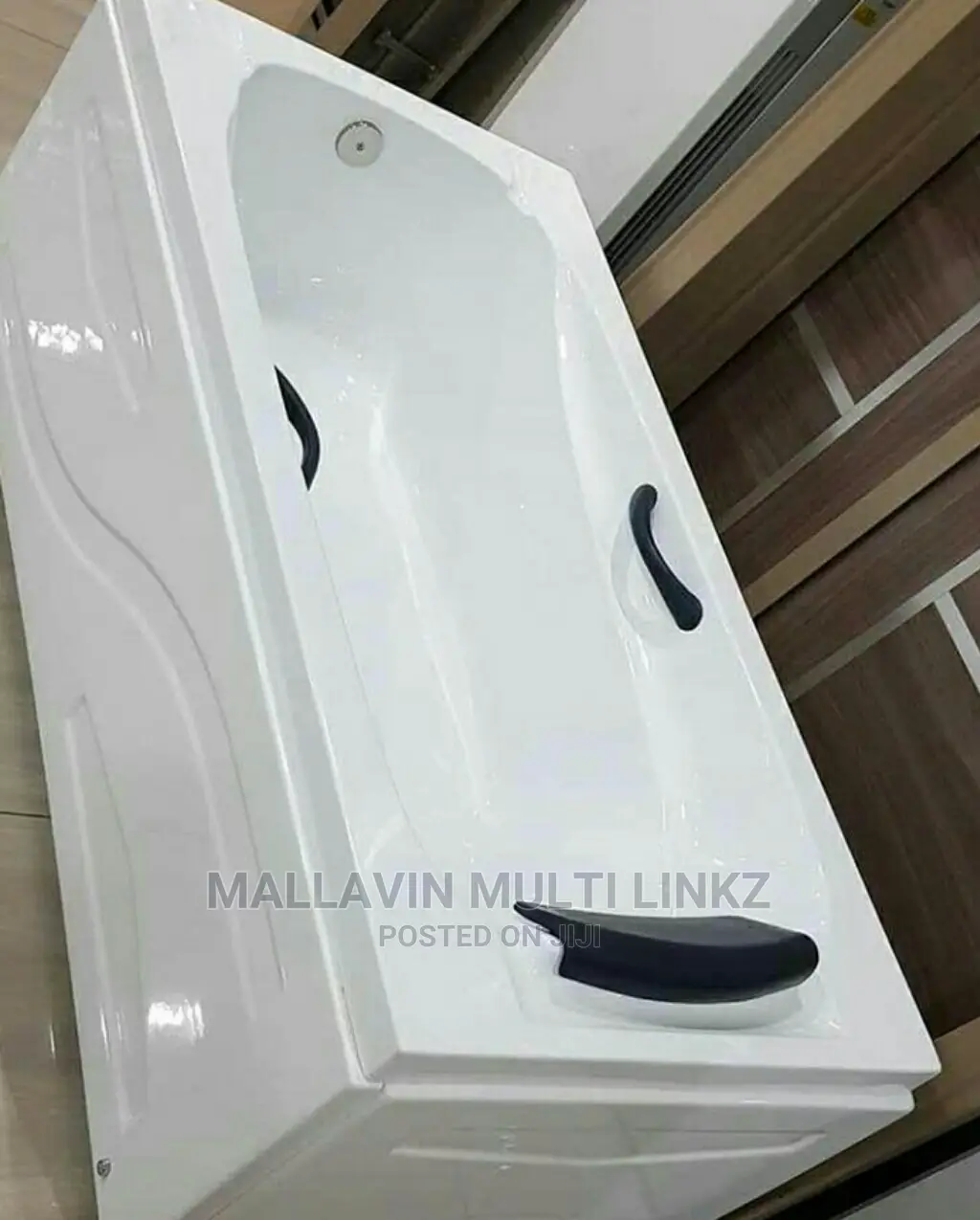 Panel Bathtub