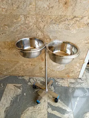 Double Bowl Stand Bowls