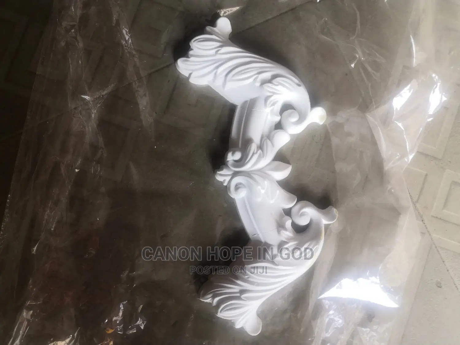 Imported Cornices for House and Office Designs