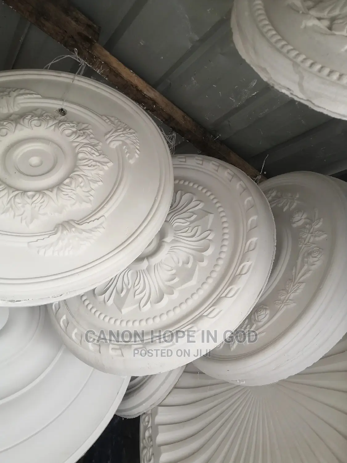 Molded Cornices For Interior Designs
