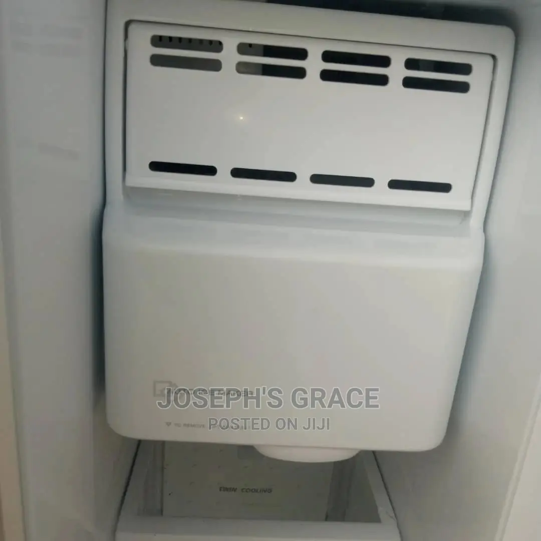 Samsung Double Door, Ice Cube $ Water Dispenser Fridge/Freez