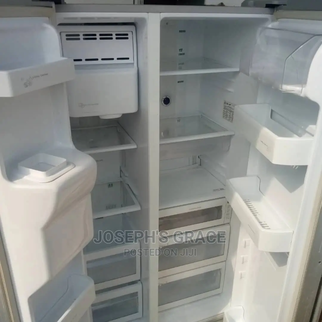Samsung Double Door, Ice Cube $ Water Dispenser Fridge/Freez
