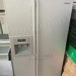 Samsung Double Door, Ice Cube $ Water Dispenser Fridge/Freez