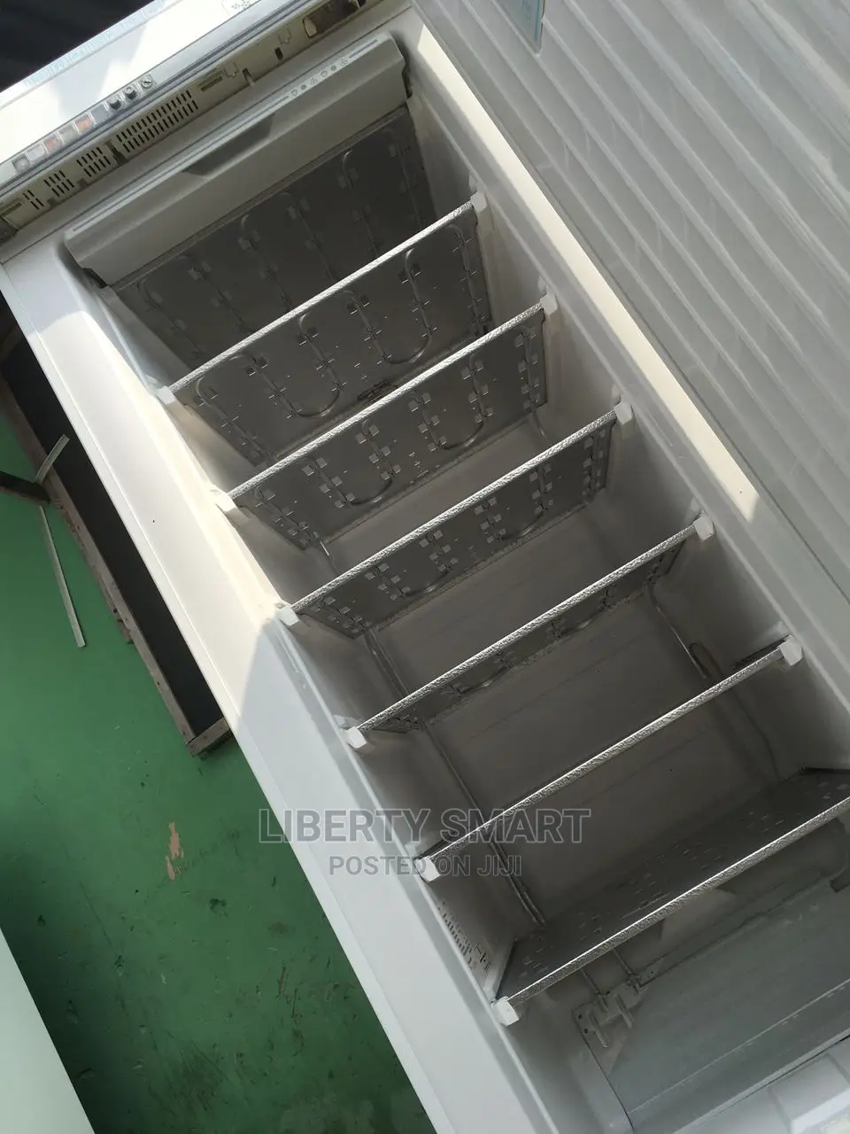 Liebherr Standing Freezer (Ice-Block)