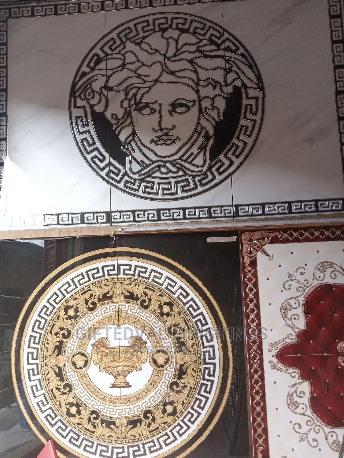 Original Center Decor
