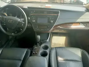Toyota Avalon 2013 White