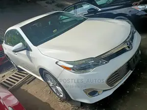 Toyota Avalon 2013 White