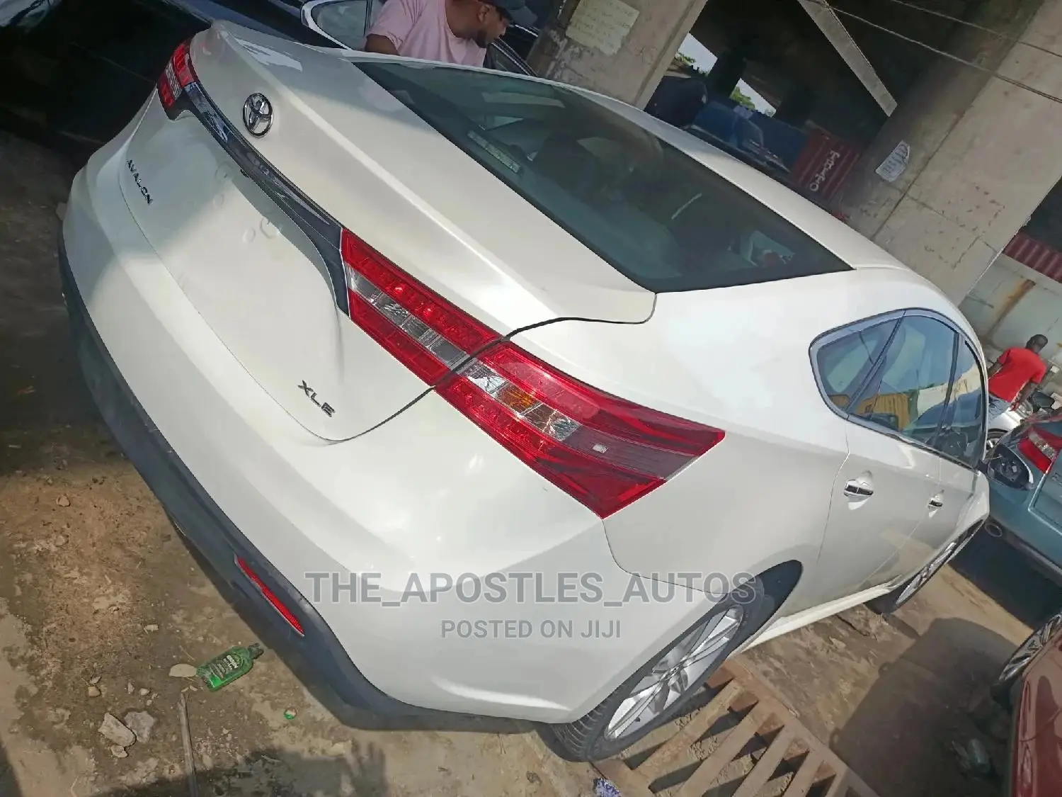 Toyota Avalon 2013 White