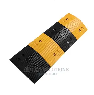 High Intensity One Way Rubber Road Speed Bump