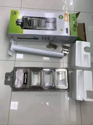 90watts Solar Street Light