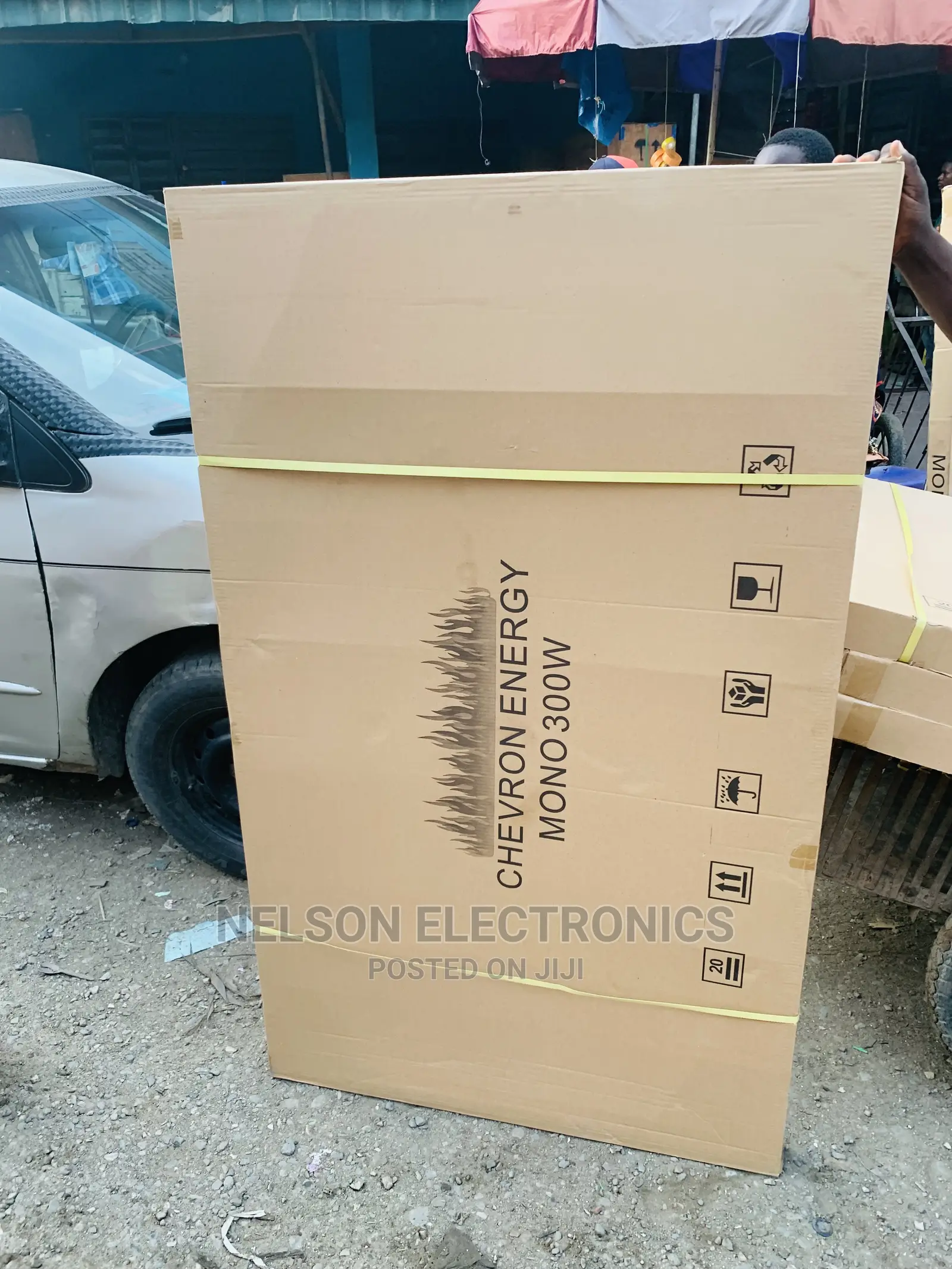 Chevron 300watt Solar Panel
