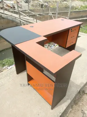 Executive Corner Table