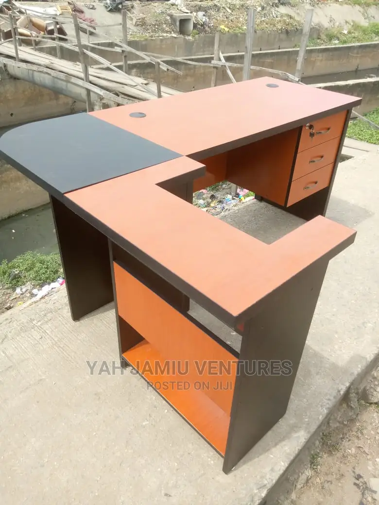 Executive Corner Table