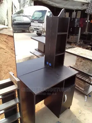 Quality Well Designed Dressing Table
