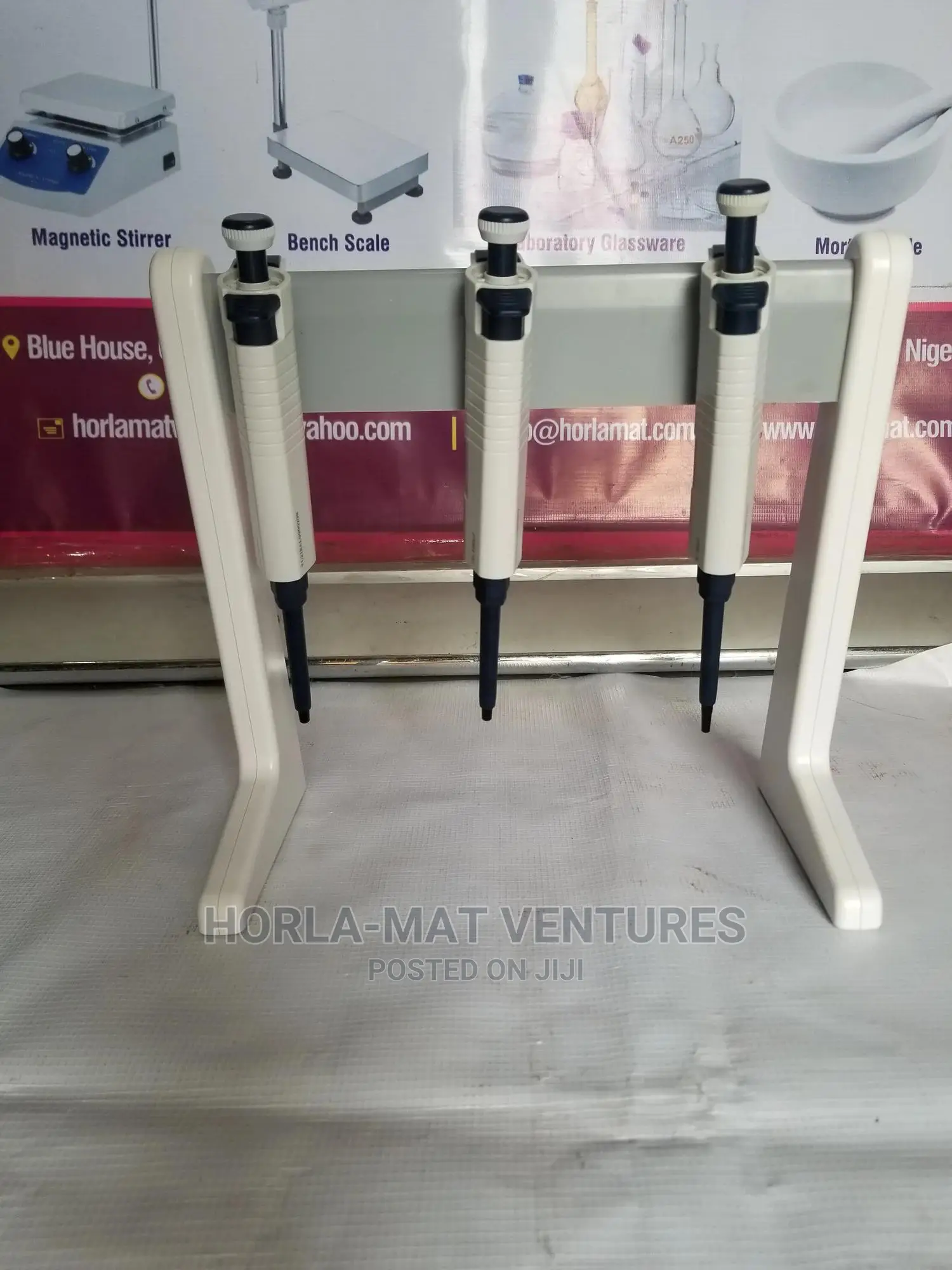 Pipette Linear Stand