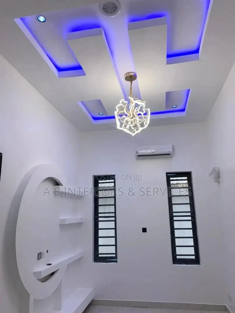 Pop Ceiling and Wall Console Interior Design