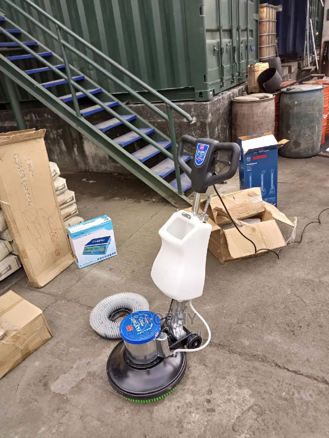 Durable Scrubbing Machine