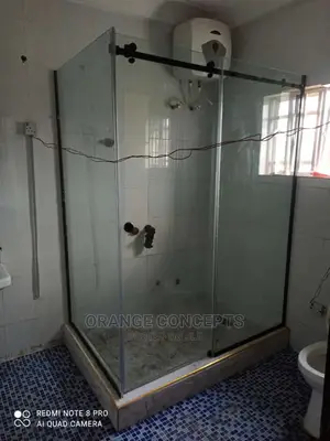 Shower Cubicle, Tempered