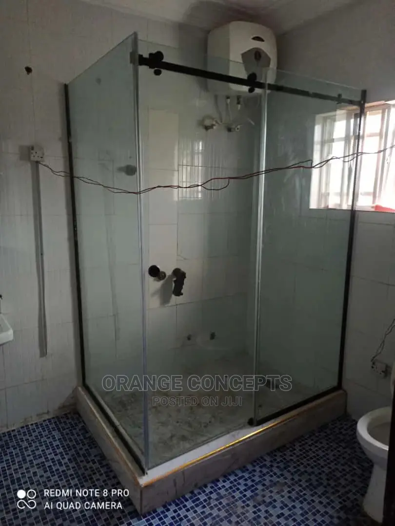 Shower Cubicle, Tempered